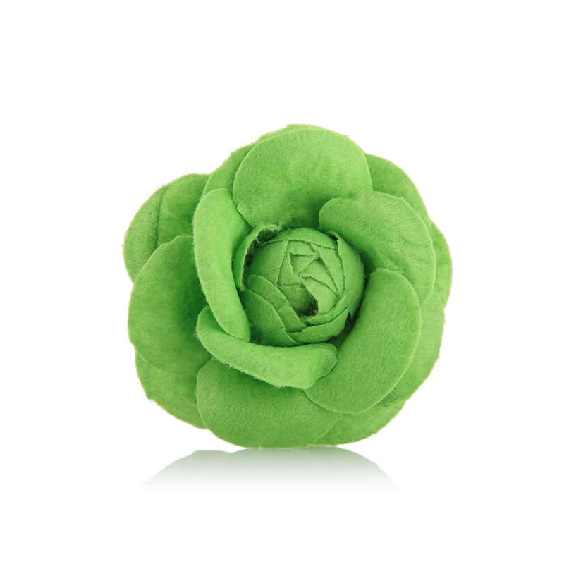 コサージュ 結婚式 立体感のある花びらの華やかなコサージュ