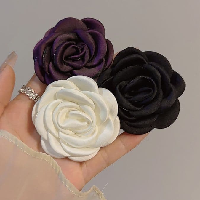 コサージュ 入学式 上品な花びら 立体カメリアコサージュ