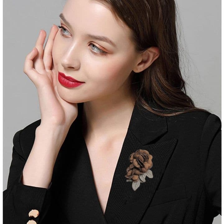 コサージュ 結婚式 優美な薔薇のアクセントコサージュ