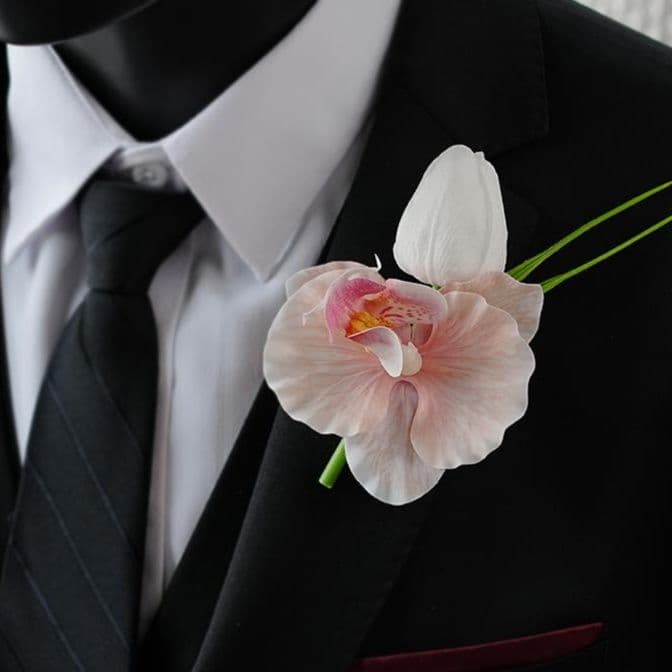 コサージュ 結婚式 胡蝶蘭の輝き 正装ブートニア