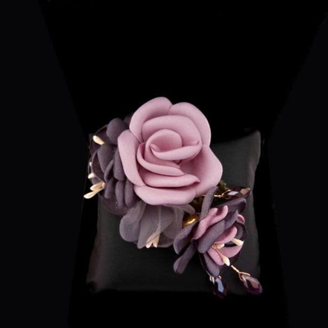 コサージュ 優美な花園のきらめき