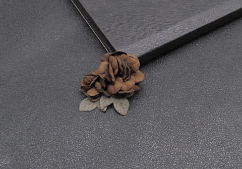 コサージュ 結婚式 優美な薔薇のアクセントコサージュ