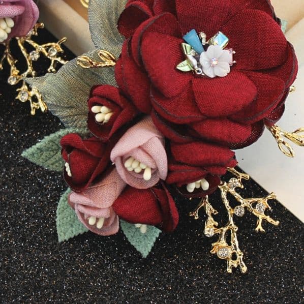コサージュ 結婚式 花園の輝き 上品な手作りコサージュ