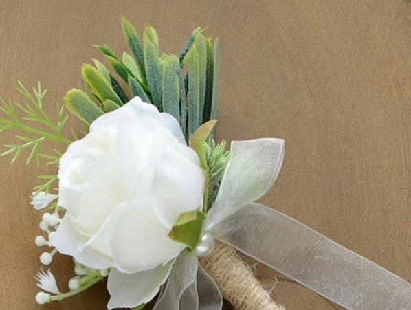 コサージュ 入学式 上品な白薔薇の清楚コサージュ