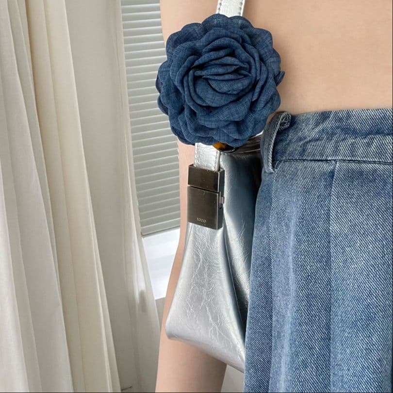 コサージュ 結婚式 華やかローズコサージュ 上品な装いのアクセント