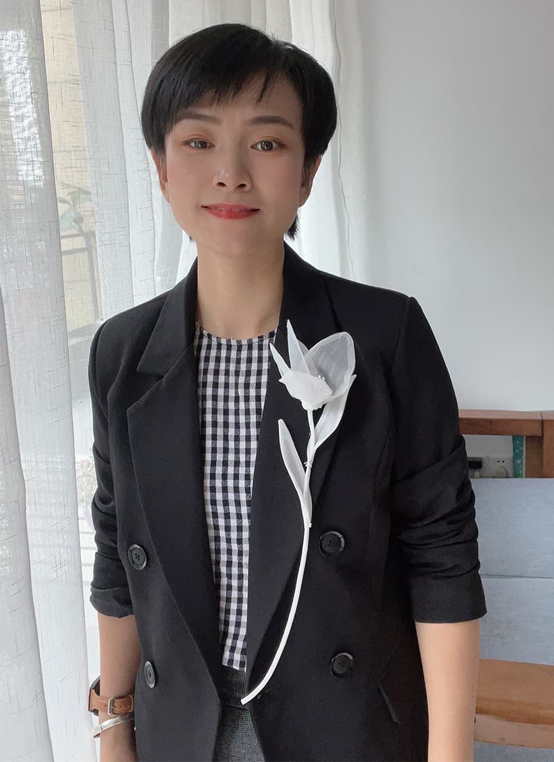 コサージュ 入学式 優美な花びら モノトーン布花コサージュ