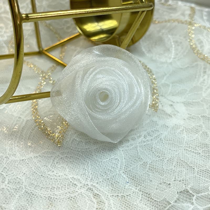 コサージュ 卒業式 上品な薔薇の光沢コサージュ