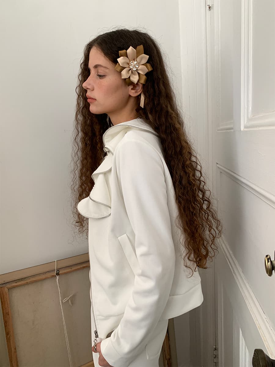 コサージュ 結婚式 花びら舞う優美なコサージュ