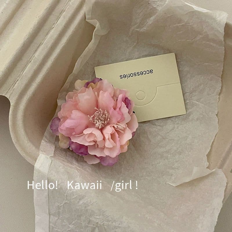 コサージュ 花びら舞う優美なコサージュ