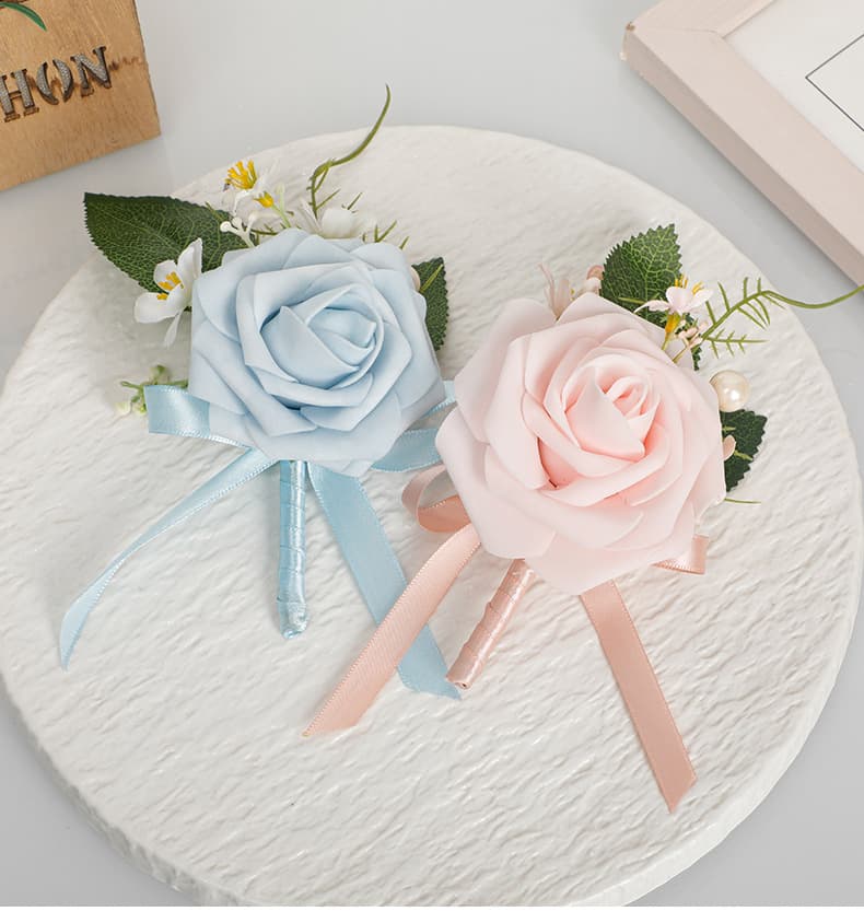 コサージュ 入学式 薔薇と小花の上品な胸元飾り