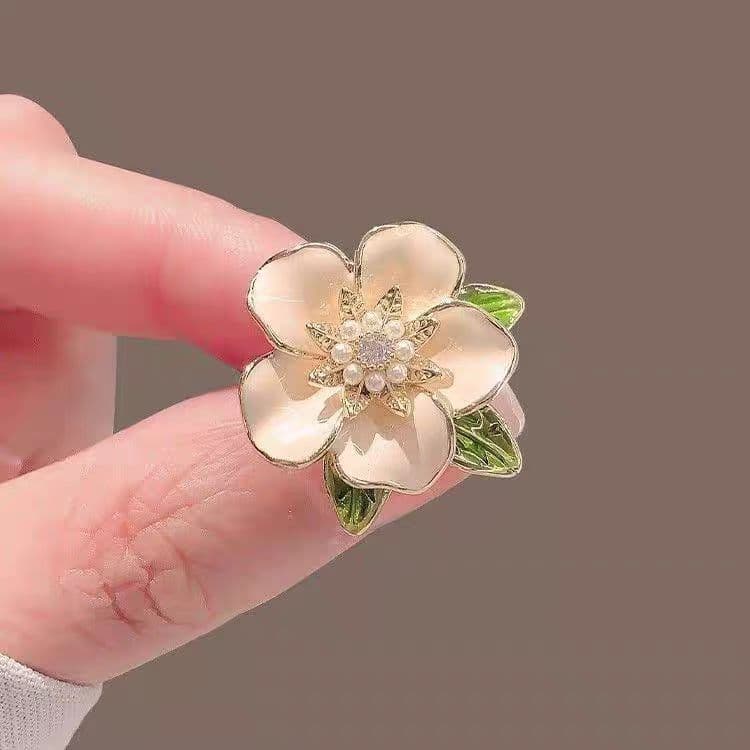 コサージュ 華やか桜咲くきらめきコサージュ