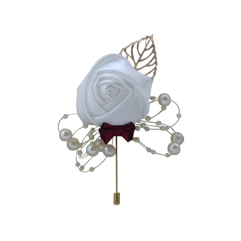 薔薇と真珠の上品なピン式コサージュ