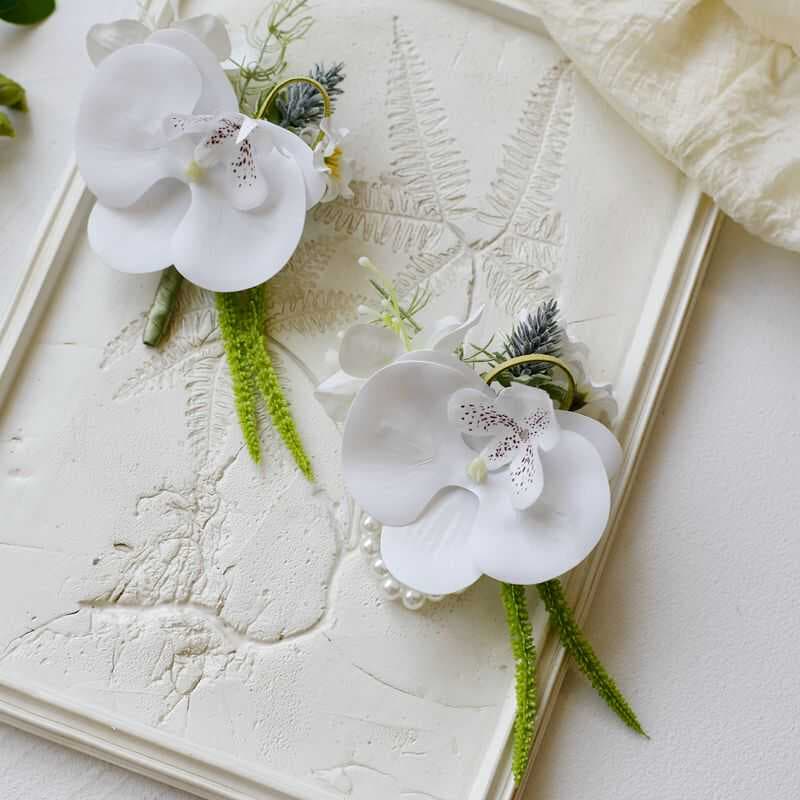 コサージュ 胡蝶蘭の輝き 純粋な誓いの花