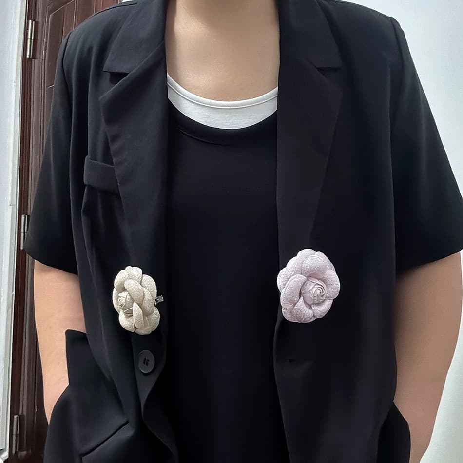 コサージュ 優美なバラ咲きコサージュ