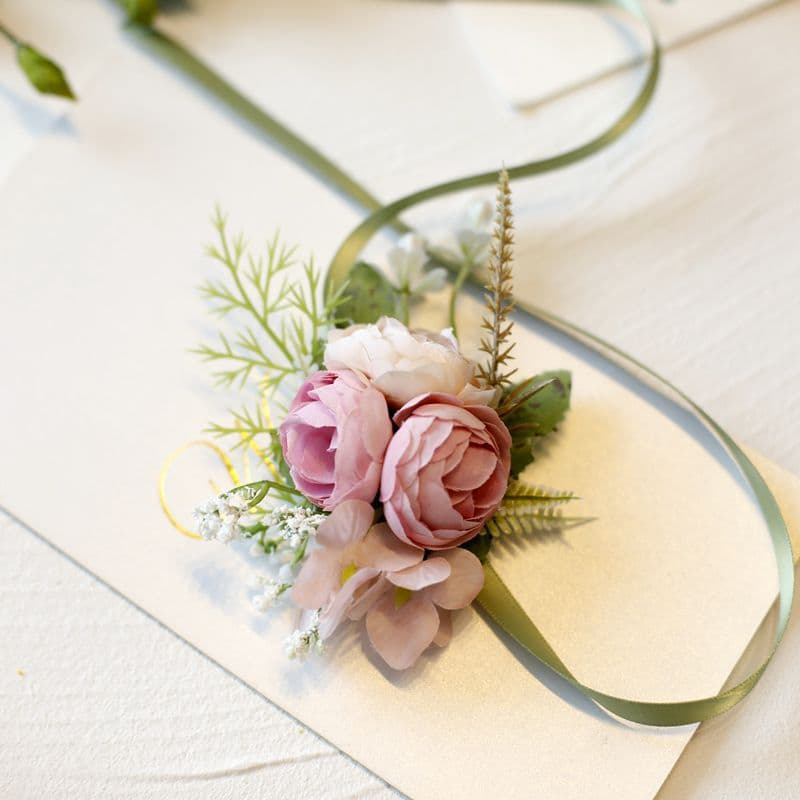 コサージュ 結婚式 優雅な花園のコサージュ