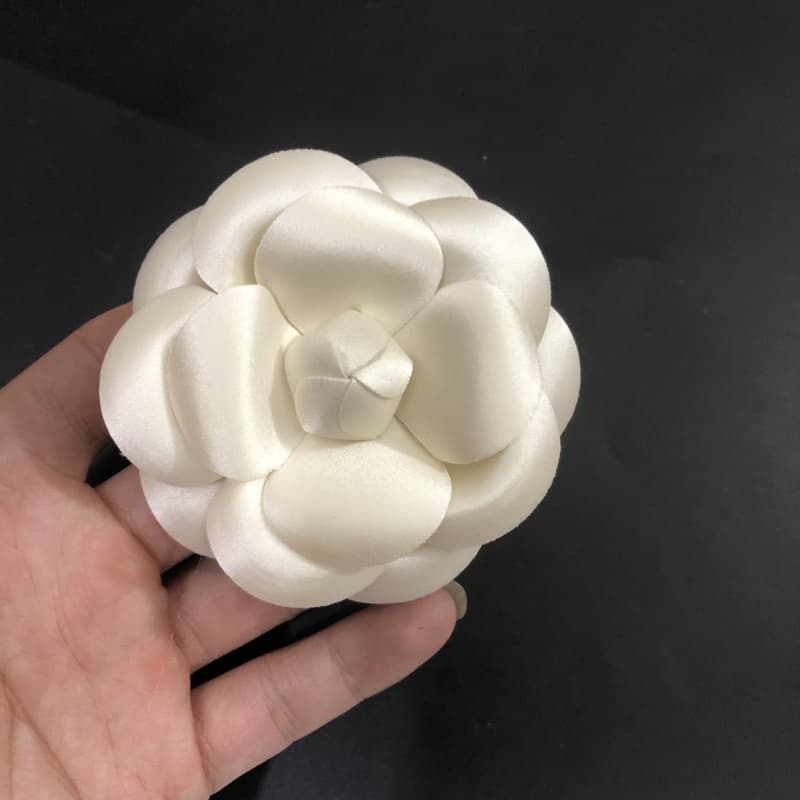 コサージュ 花びら輝く 立体花コサージュ
